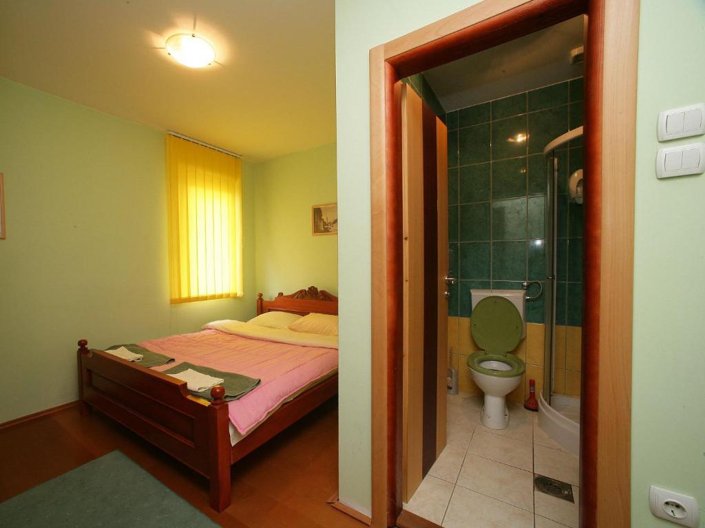 Villa Belilo 69 Sremski Karlovci Room photo